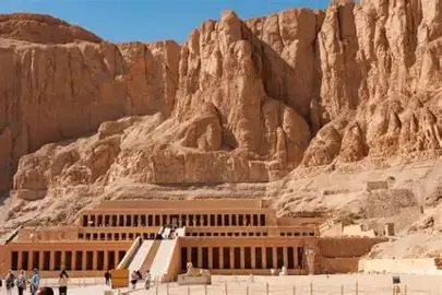 Beit Khufu – Luxor Flight The Temple of Hatshepsut below the cliffs of Luxor